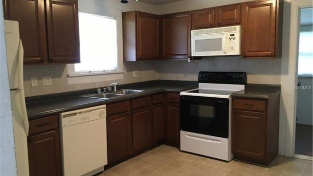 Revitalize Your Space: Transforming a Dull Kitchen into a Stylish Haven