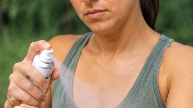 Why You Should Keep Bug Spray Away from Your Fitbit Air | 21dukes 80 bonus, kasi
