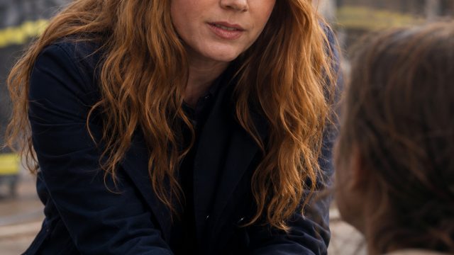 Amy Adams’ Heartwarming Act of Bravery Resonates in Today’s Climate