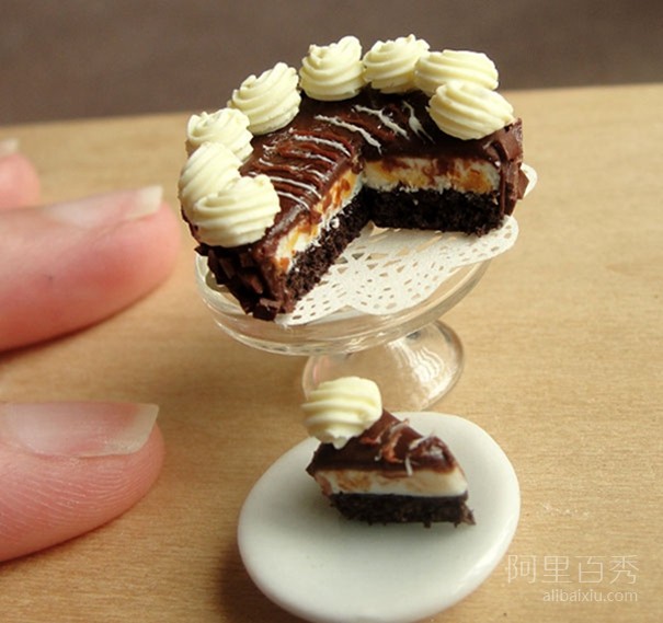 Realistic miniature clay food sculptures that make people want to drool--top emoticons